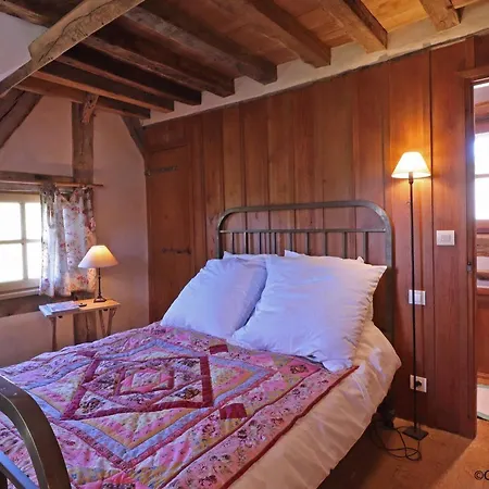 Сasa de vacaciones Chaumière Typique Avec Cheminée Et Jardin Privatif, Animaux Acceptés - Fr-1-497-202 *