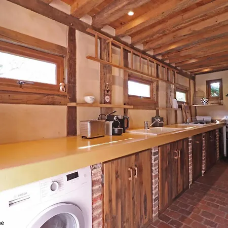 Casa vacanze Chaumiere Typique Avec Jardin, Animaux Admis, Wifi Inclus - Fr-1-497-202