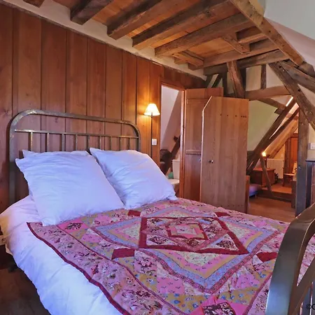 Chaumiere Typique Avec Cheminee Et Jardin, Animaux Acceptes - Fr-1-497-202 Летний дом