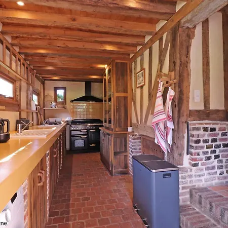 Chaumiere Typique Avec Cheminee Et Jardin, Animaux Acceptes - Fr-1-497-202 Летний дом *