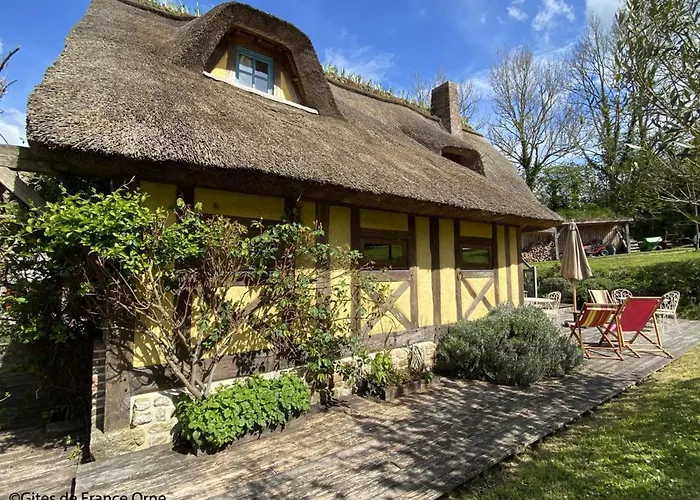 Chaumiere Typique Avec Cheminee Et Jardin, Animaux Acceptes - Fr-1-497-202