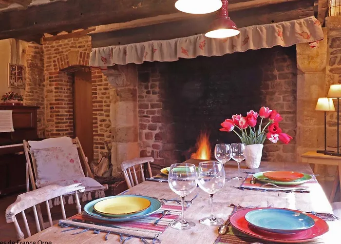 Chaumiere Typique Avec Cheminee Et Jardin, Animaux Acceptes - Fr-1-497-202 * Saint-Évroult-de-Montfort