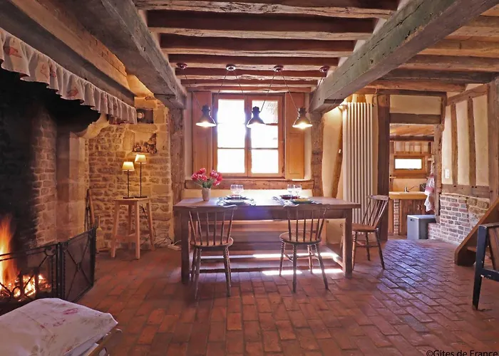 Chaumiere Typique Avec Cheminee Et Jardin, Animaux Acceptes - Fr-1-497-202 Ferienhaus